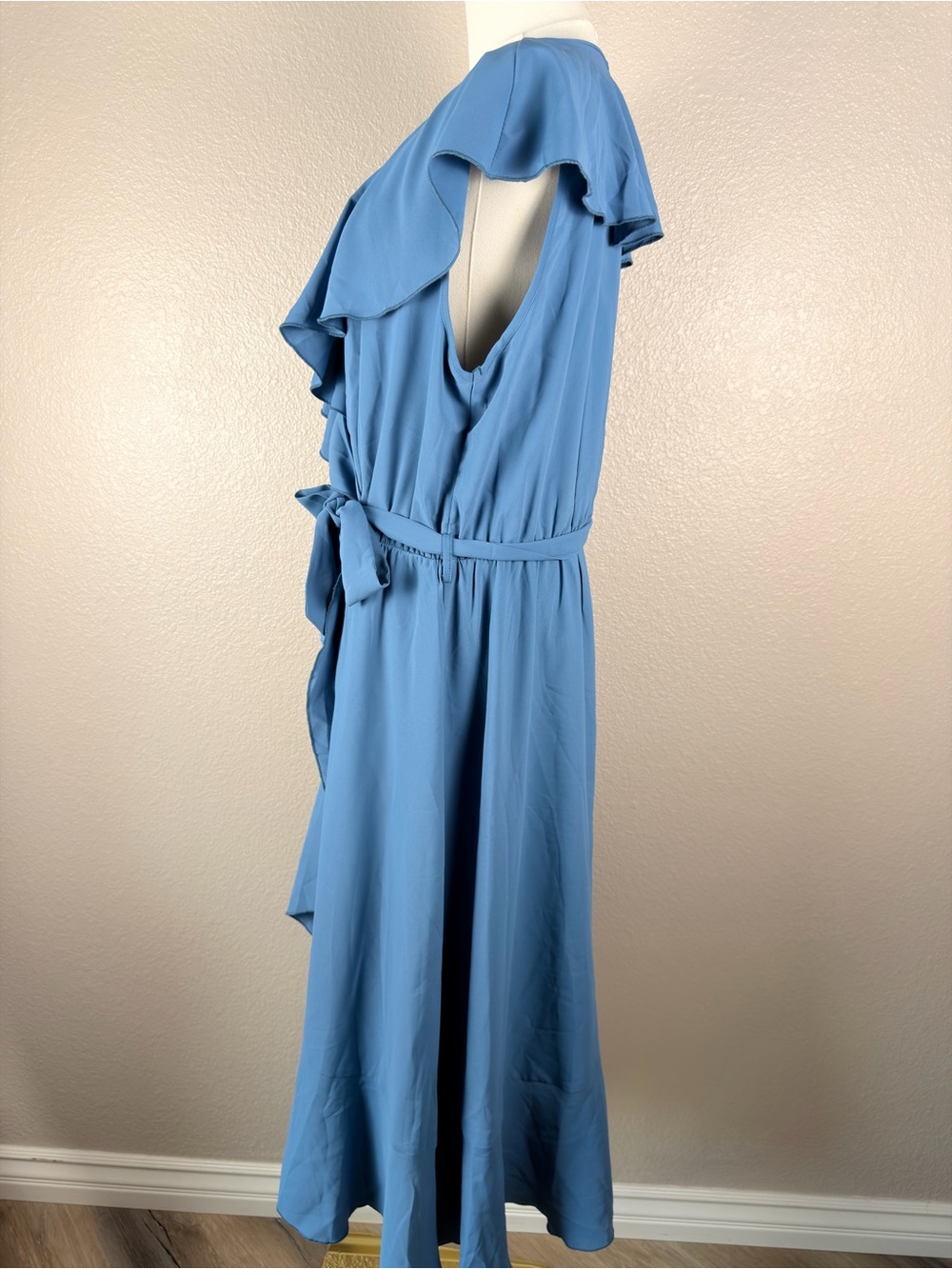 NWT Blue Ruffle Wrap Midi Dress with Tie Waist, XL - Picture 7 of 12
